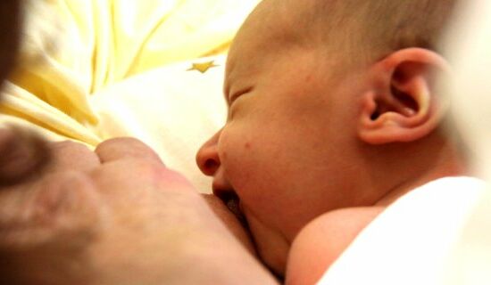Video: Co byste měli vědět o kojení
