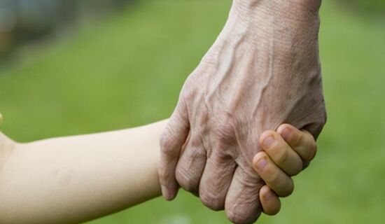 Nemocnému s artritidou prospívá zájem rodiny  
