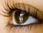 Revmatický zánět může kromě kloubů zasáhnout i oči nebo srdce
