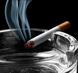 Bechtěrevici, pozor! Kouření zhoršuje rentgenový nález! 