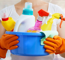 Pryč s bolestí při domácích pracích: praktické tipy pro revmatiky